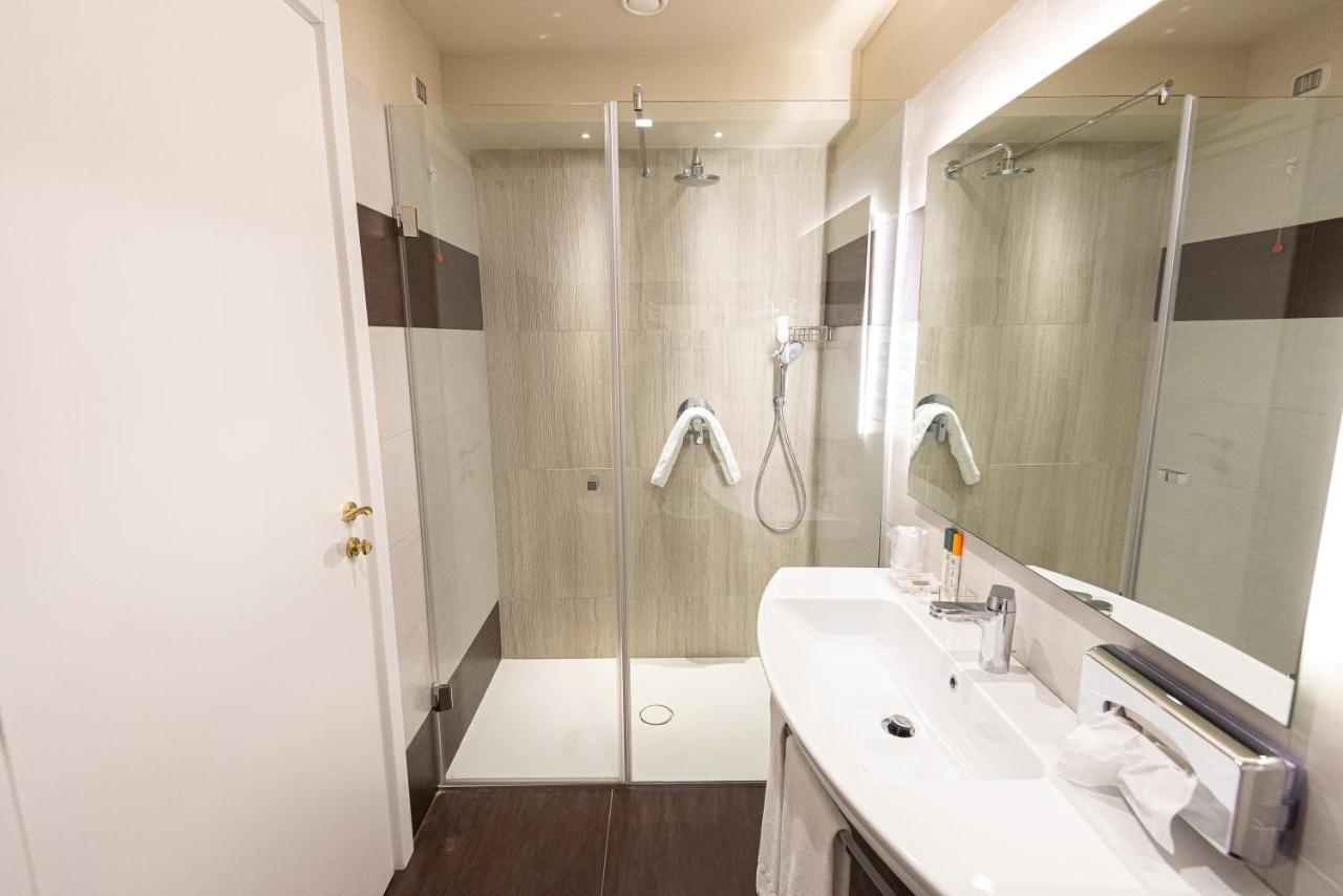Suites & Apartments Liola' Кастрочело Экстерьер фото